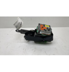 Pretensionneur de ceinture avant droit OPEL AGILA B Photo n°1