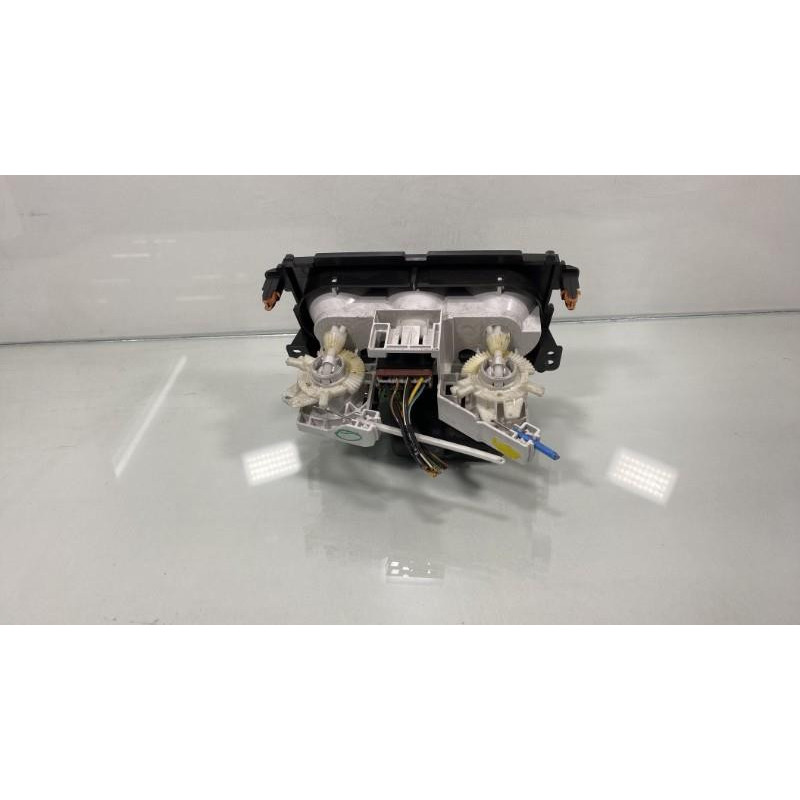 Commande chauffage OPEL AGILA B Photo n°1
