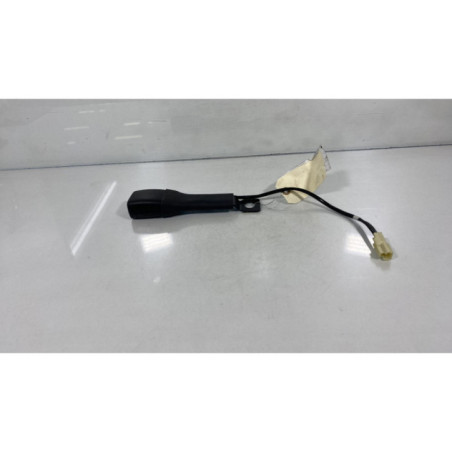Attache ceinture avant droit SUZUKI SWIFT 4