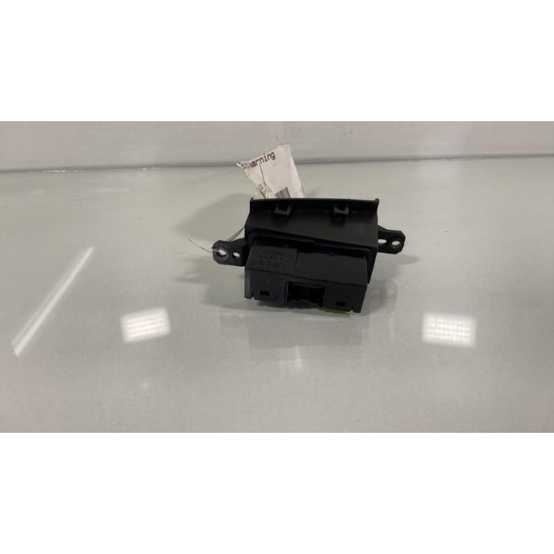 Bouton de warning SUZUKI SWIFT 4 Photo n°3