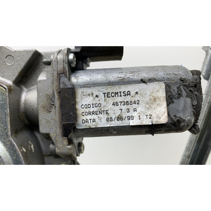 Leve vitre electrique avant droit FIAT PALIO Photo n°3