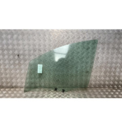 Vitre avant gauche RENAULT CLIO 4 Photo n°1