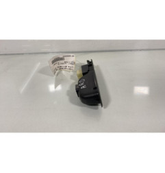 Interrupteur de leve vitre arriere droit RENAULT CLIO 4
