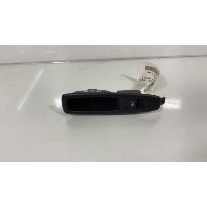 Interrupteur de leve vitre arriere droit RENAULT CLIO 4 Photo n°3