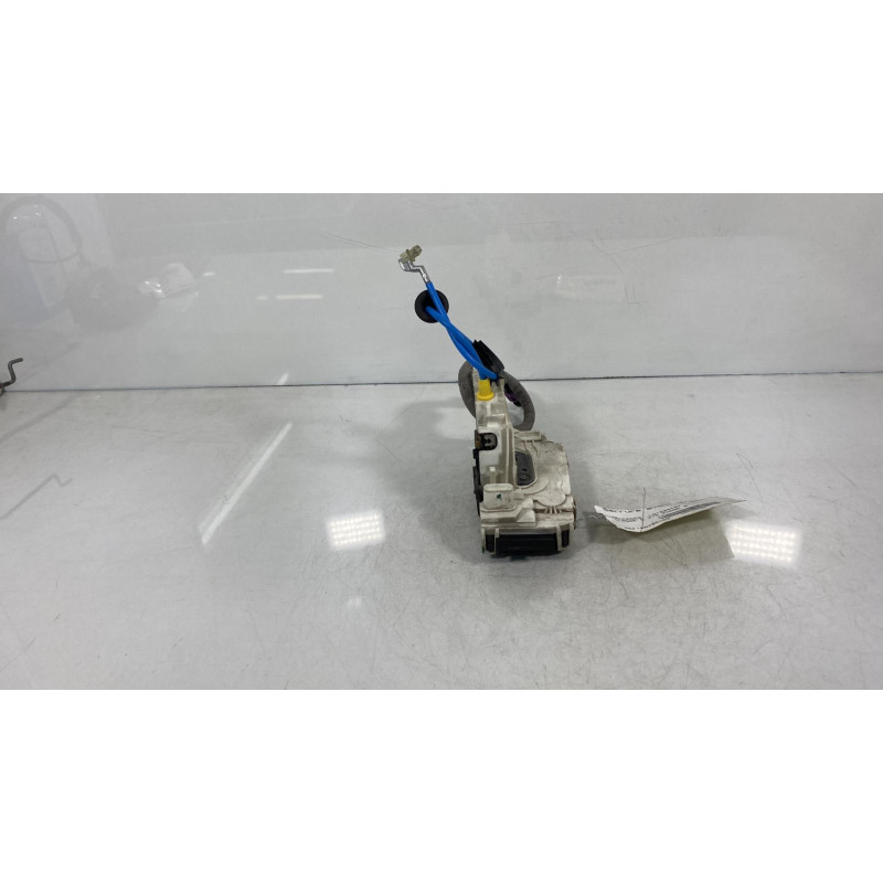 Serrure avant droit MERCEDES CLASSE E 212 Photo n°2