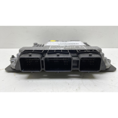 Calculateur moteur PEUGEOT 308 1 Photo n°1