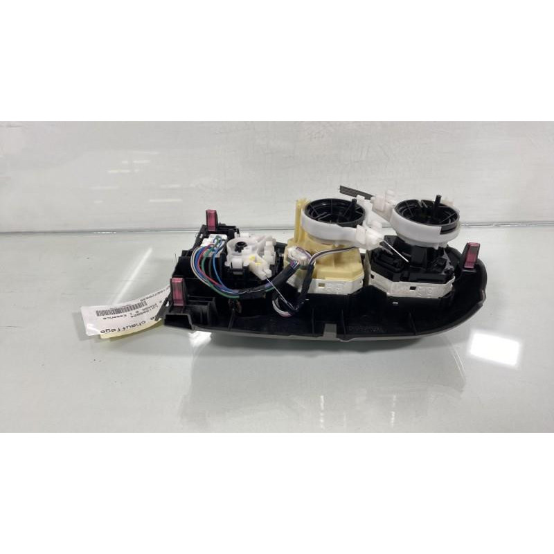 Commande chauffage TOYOTA YARIS 2 Photo n°1