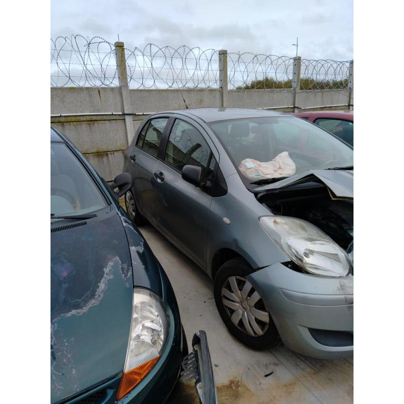 Compteur TOYOTA YARIS 2 Photo n°13