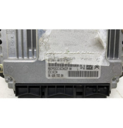 Calculateur moteur PEUGEOT 307