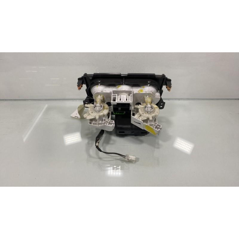 Commande chauffage OPEL AGILA B Photo n°1