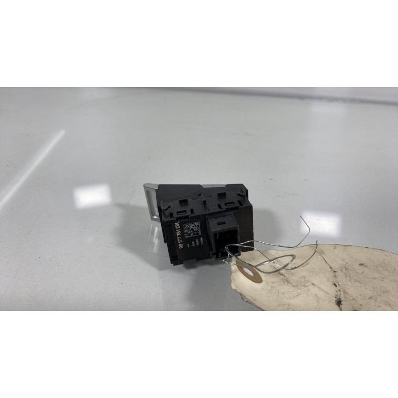 Interrupteur de leve vitre arriere droit DS DS7 CROSSBACK Photo n°3