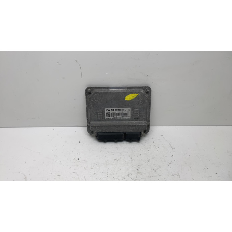 Calculateur moteur VOLKSWAGEN POLO 5 Photo n°3