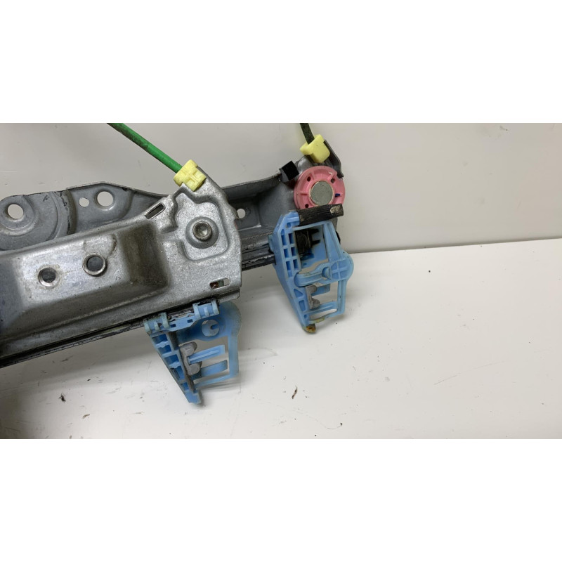 Leve vitre electrique avant gauche OPEL CORSA D Photo n°3
