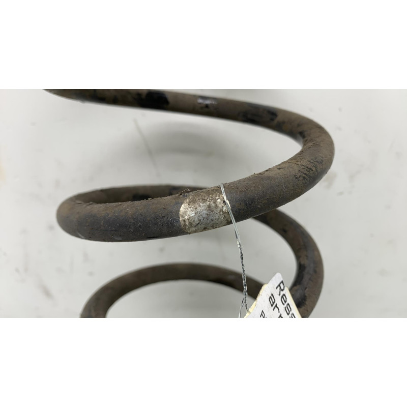 Ressort de suspension arriere droit PEUGEOT 5008 1 Photo n°2