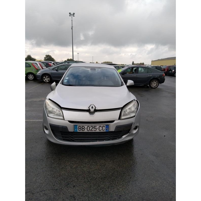 Vitre avant gauche RENAULT MEGANE 3 Photo n°3