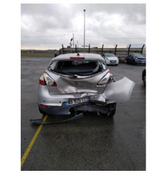 Vitre avant gauche RENAULT MEGANE 3