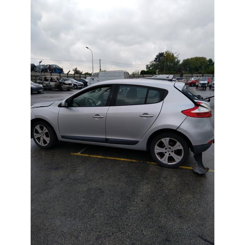Vitre avant gauche RENAULT MEGANE 3 Photo n°11