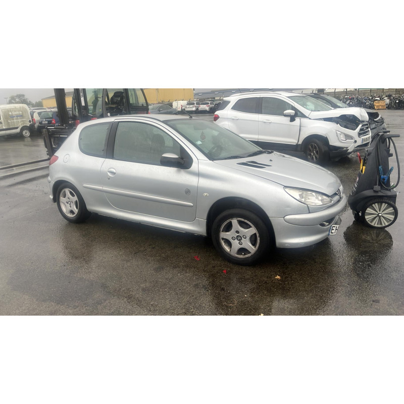 Pretensionneur de ceinture avant droit PEUGEOT 206 Photo n°4