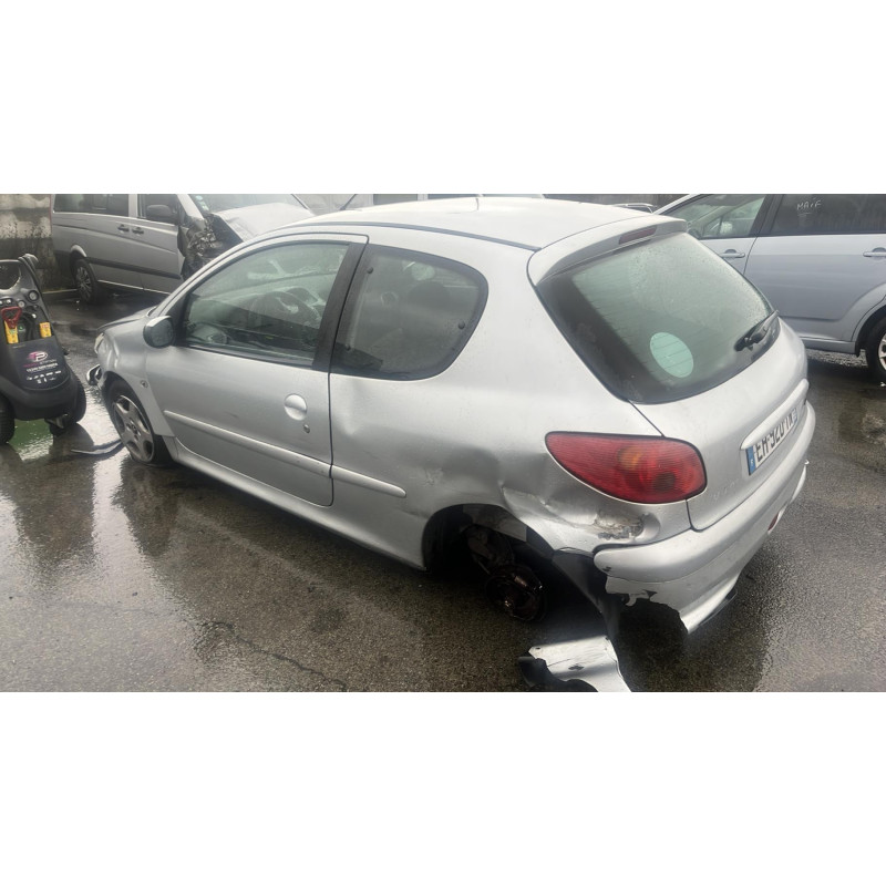 Pretensionneur de ceinture avant droit PEUGEOT 206 Photo n°10
