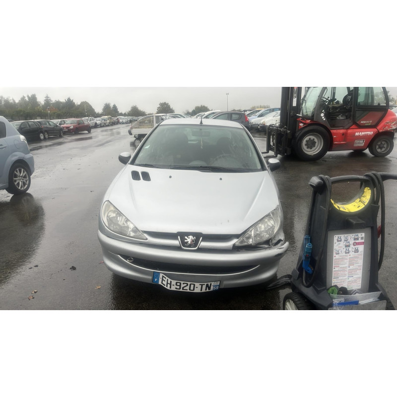 Pretensionneur de ceinture avant droit PEUGEOT 206 Photo n°11