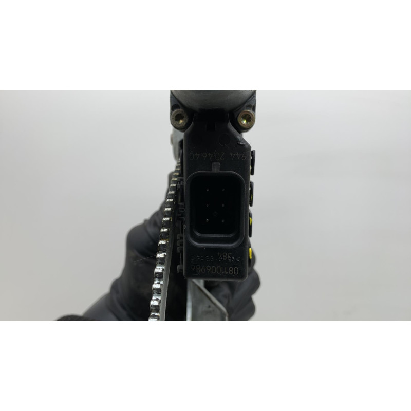Leve vitre electrique avant droit OPEL ASTRA G Photo n°5