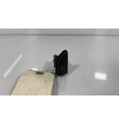 Bouton de warning RENAULT CLIO 4