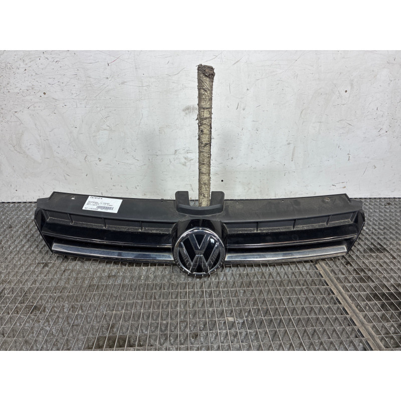 Calandre VOLKSWAGEN GOLF 7 Photo n°1