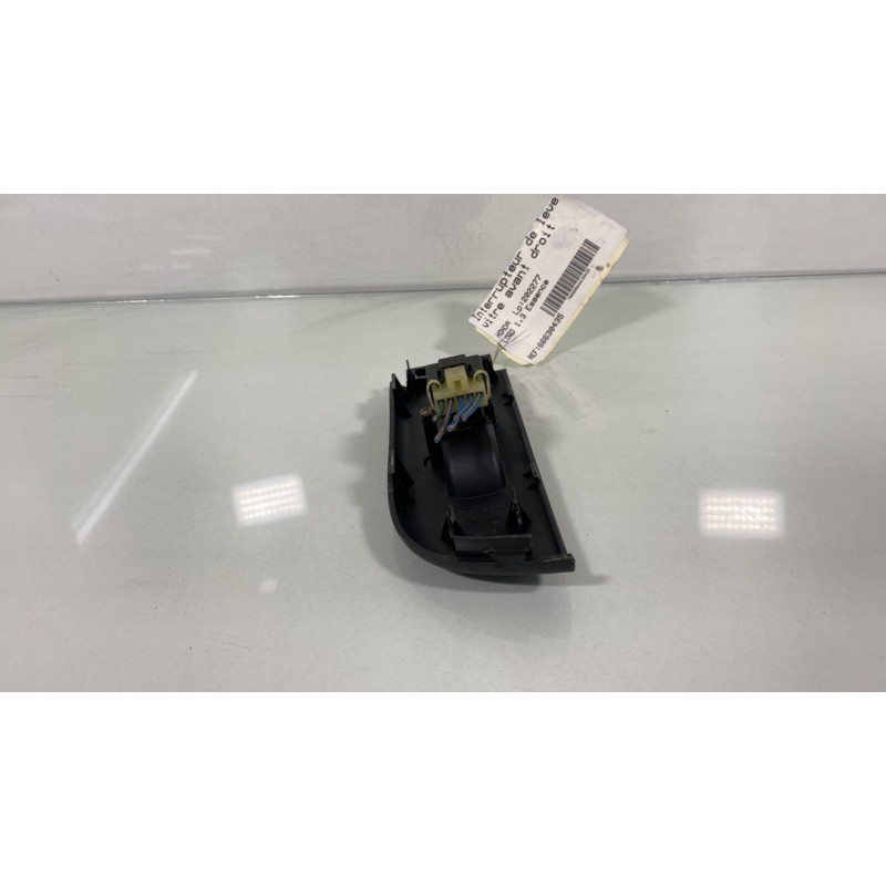 Interrupteur de leve vitre avant droit HONDA LOGO Photo n°1