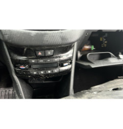 Serrure avant gauche PEUGEOT 208 1