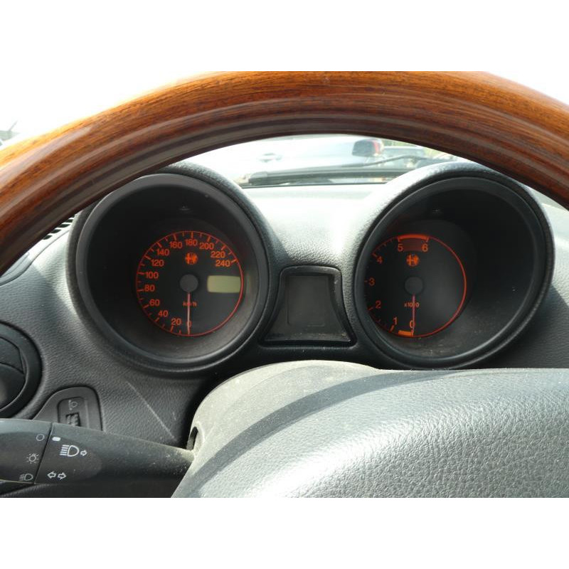 Feu arriere secondaire gauche (feux) ALFA ROMEO 156 Photo n°13