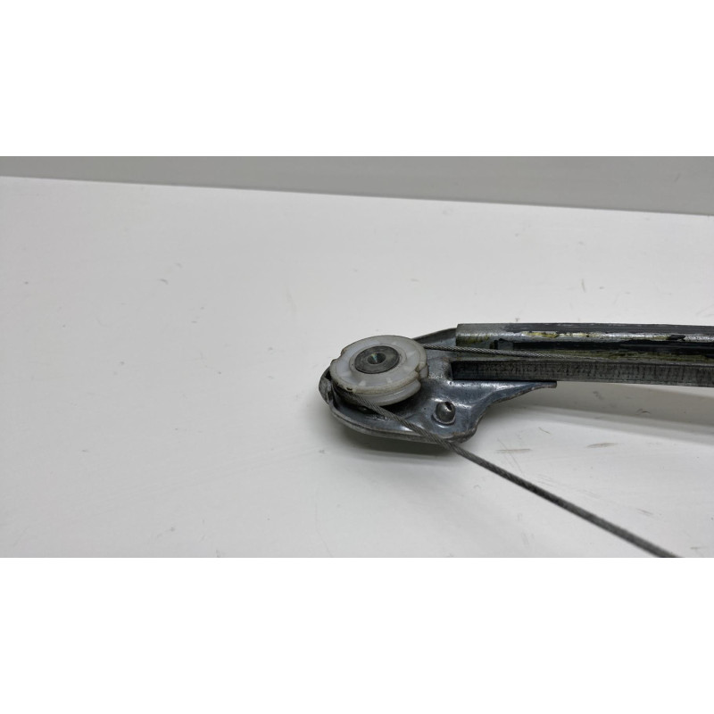 Leve vitre mecanique arriere droit OPEL CORSA C Photo n°1