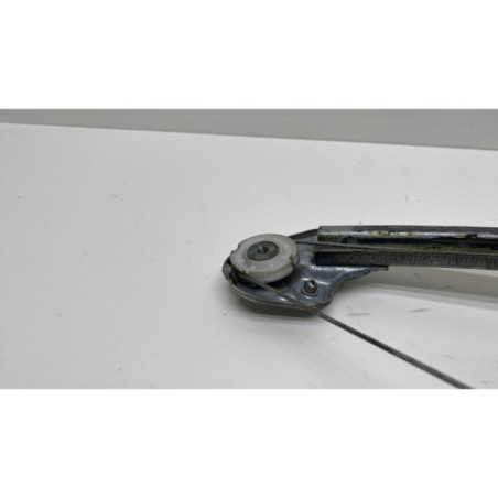 Leve vitre mecanique arriere droit OPEL CORSA C Photo n°1