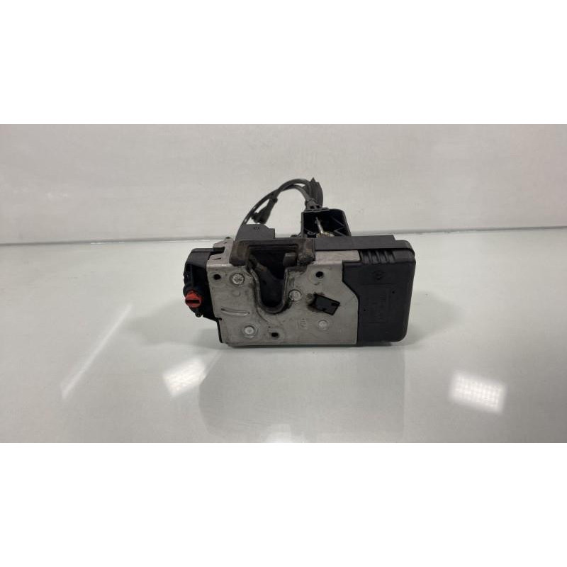 Serrure arriere droit OPEL CORSA C Photo n°2