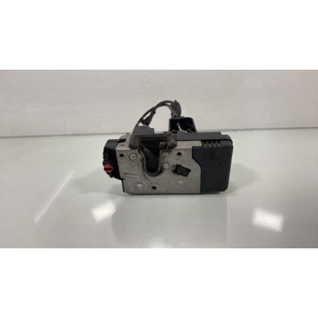 Serrure arriere droit OPEL CORSA C