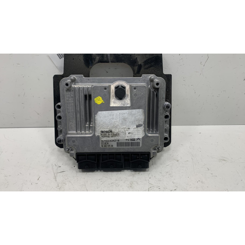 Calculateur moteur CITROEN C4 1 Photo n°2