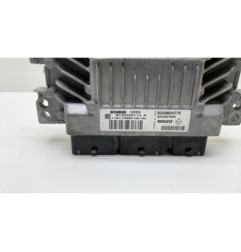 Calculateur moteur RENAULT SCENIC 2