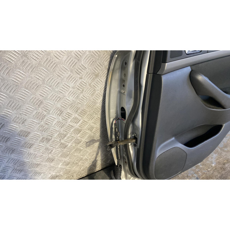 Porte arriere droit TOYOTA AVENSIS 2 Photo n°6