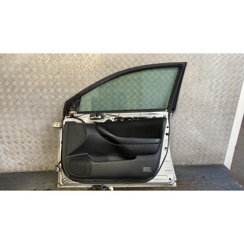 Porte avant droit TOYOTA AVENSIS 2 Photo n°5
