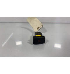 Bouton de warning TOYOTA AVENSIS 2