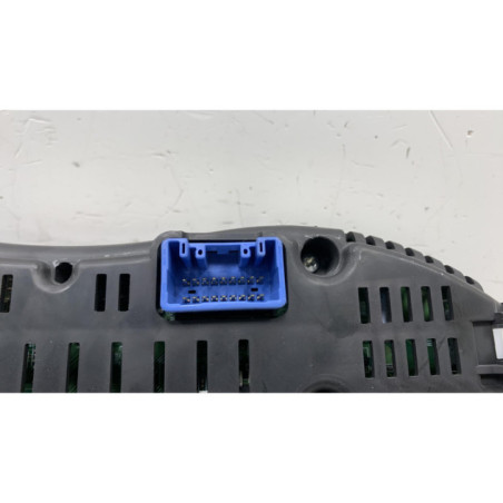 Compteur TOYOTA AVENSIS 2 Photo n°1
