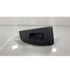 Interrupteur de leve vitre avant droit TOYOTA AVENSIS 2