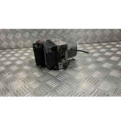 Bloc ABS (freins anti-blocage) TOYOTA AVENSIS 2 Photo n°1