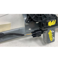 Leve vitre electrique avant gauche RENAULT CLIO 4