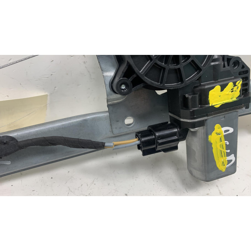 Leve vitre electrique avant gauche RENAULT CLIO 4 Photo n°2