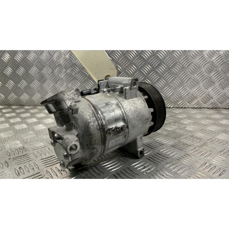 Compresseur clim RENAULT CLIO 4 Photo n°3