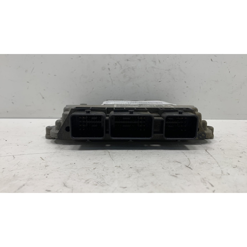 Calculateur moteur PEUGEOT 307 Photo n°3