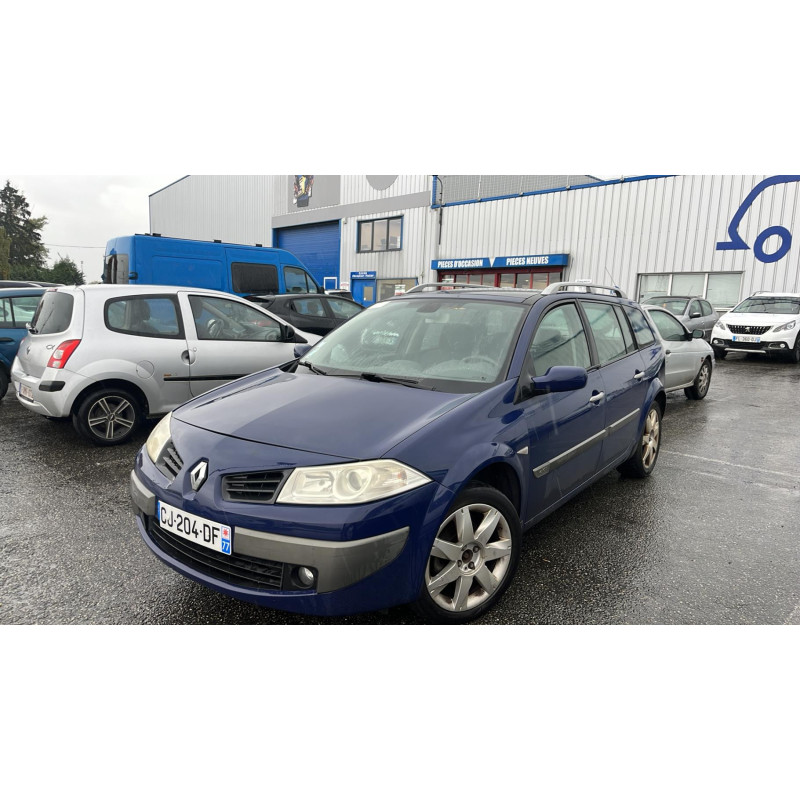 Pare choc arriere RENAULT MEGANE 2 Photo n°8