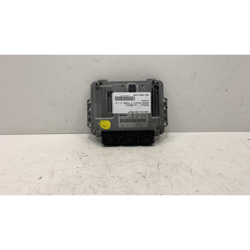 Calculateur moteur RENAULT GRAND SCENIC 2 Photo n°4