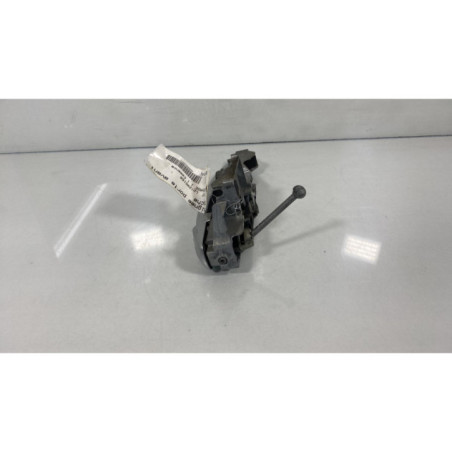 Poignee porte avant gauche PEUGEOT 208 1