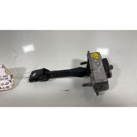 Arret de porte avant droit PEUGEOT 208 1